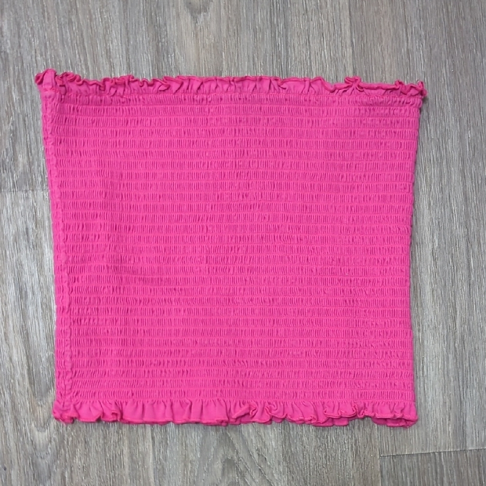 ❤️5/$25 Pink Smocked Tube Top